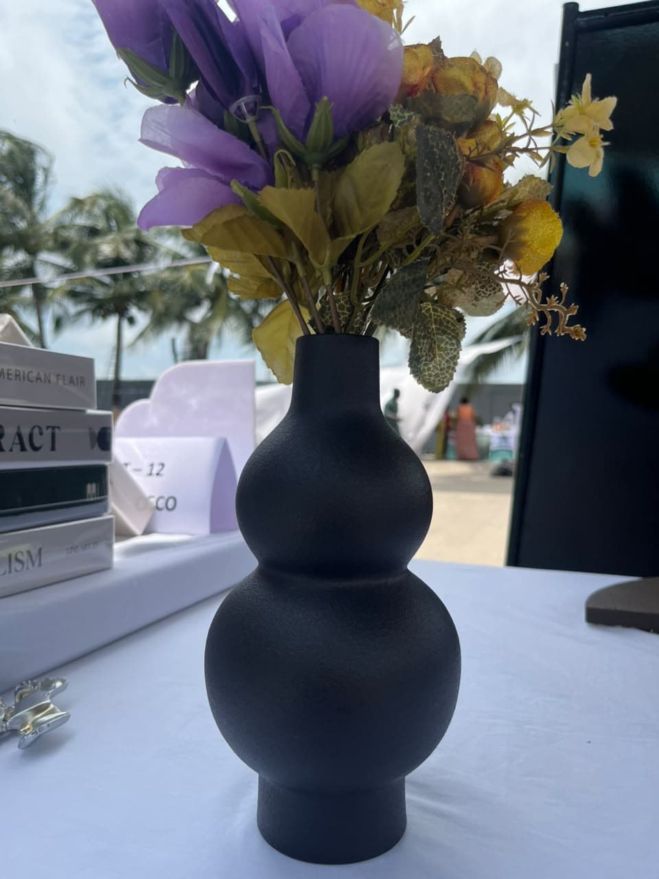 VASE NOIR